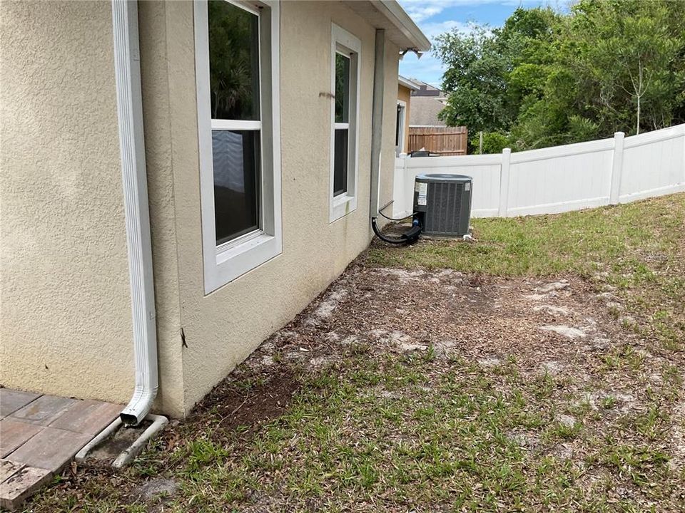 For Rent: $2,150 (3 beds, 2 baths, 1311 Square Feet)