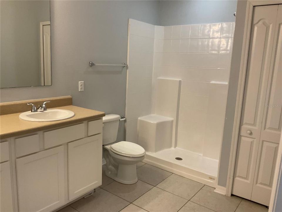 For Rent: $2,150 (3 beds, 2 baths, 1311 Square Feet)