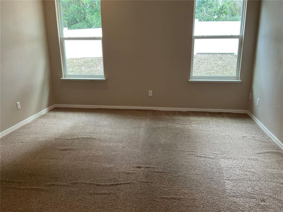For Rent: $2,150 (3 beds, 2 baths, 1311 Square Feet)