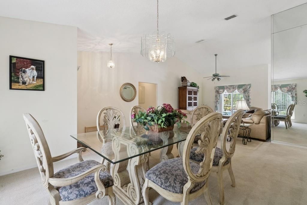 En Venta: $424,900 (3 camas, 2 baños, 1782 Pies cuadrados)