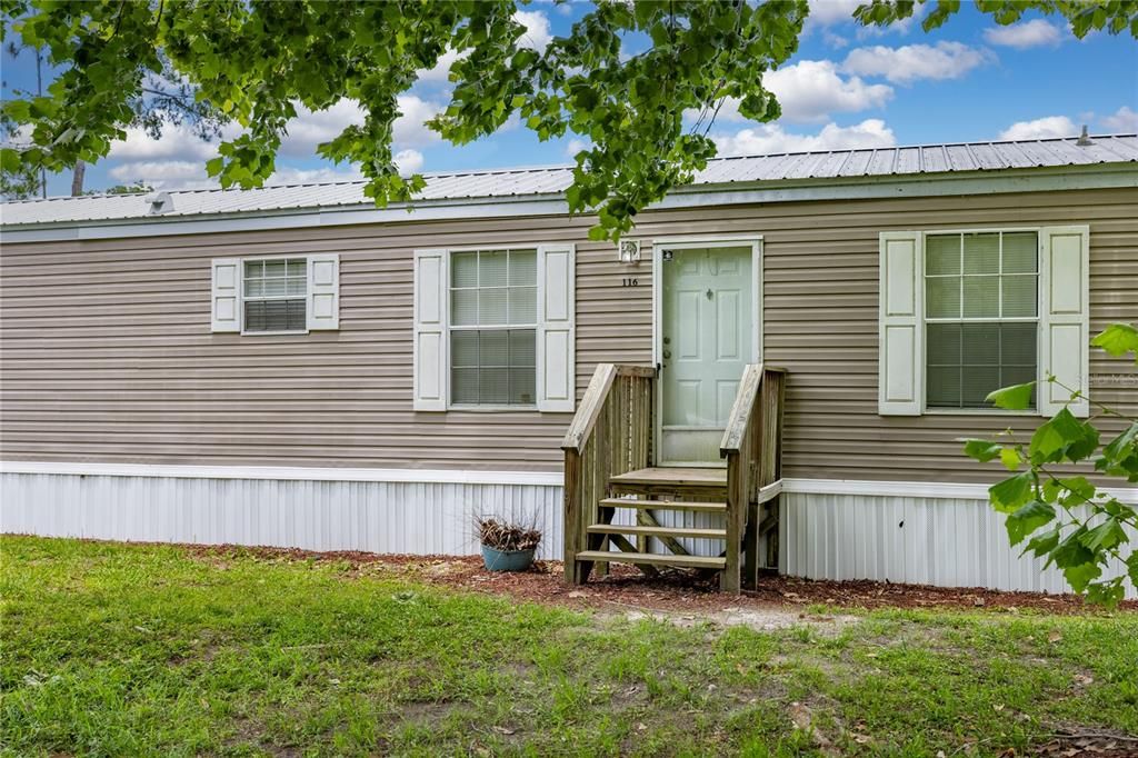 Active With Contract: $169,000 (3 beds, 2 baths, 1216 Square Feet)