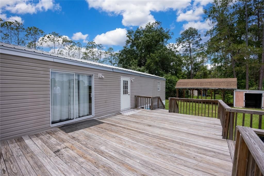 Active With Contract: $169,000 (3 beds, 2 baths, 1216 Square Feet)