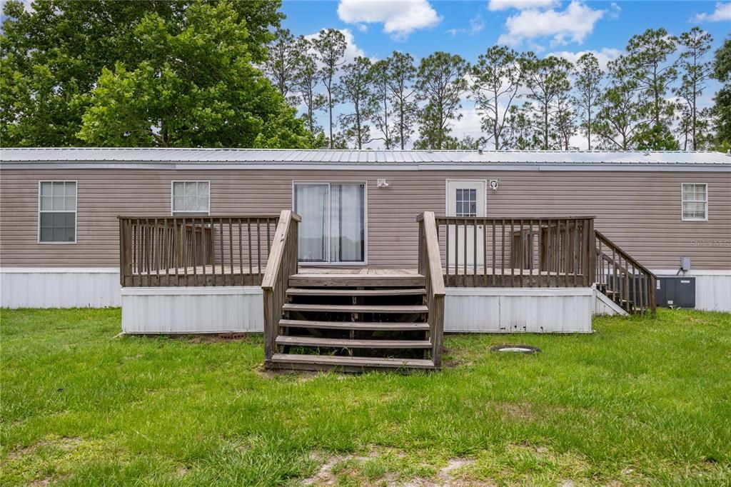 Active With Contract: $169,000 (3 beds, 2 baths, 1216 Square Feet)