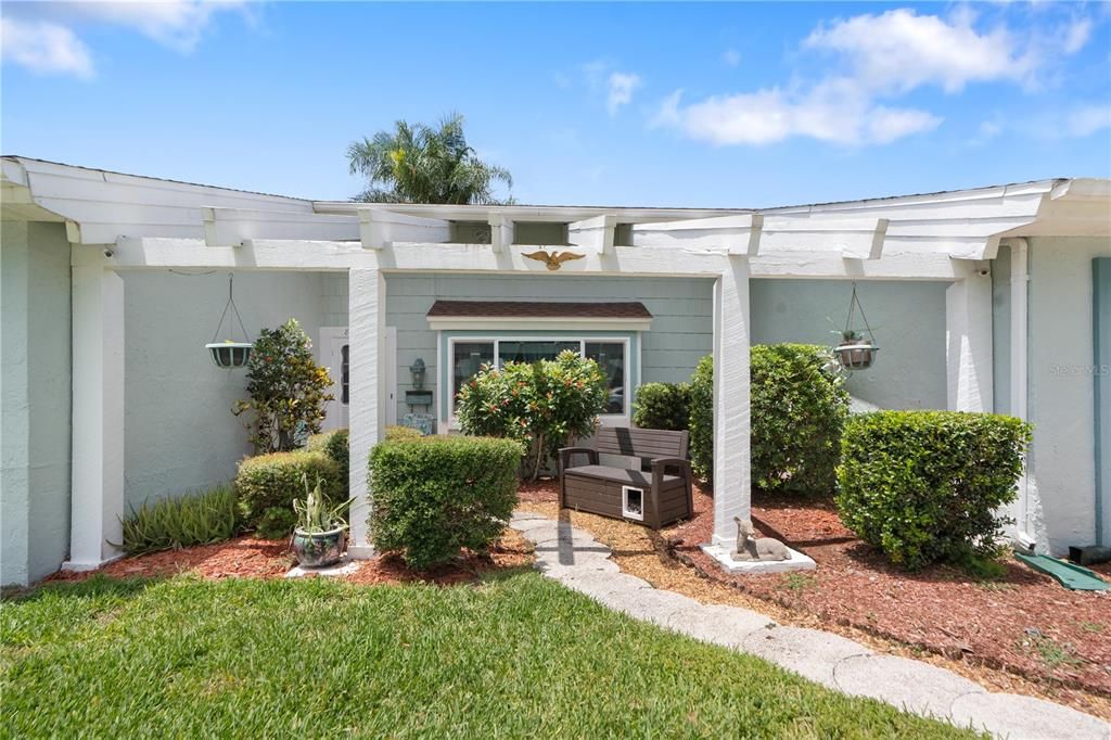 For Sale: $239,000 (2 beds, 2 baths, 1634 Square Feet)