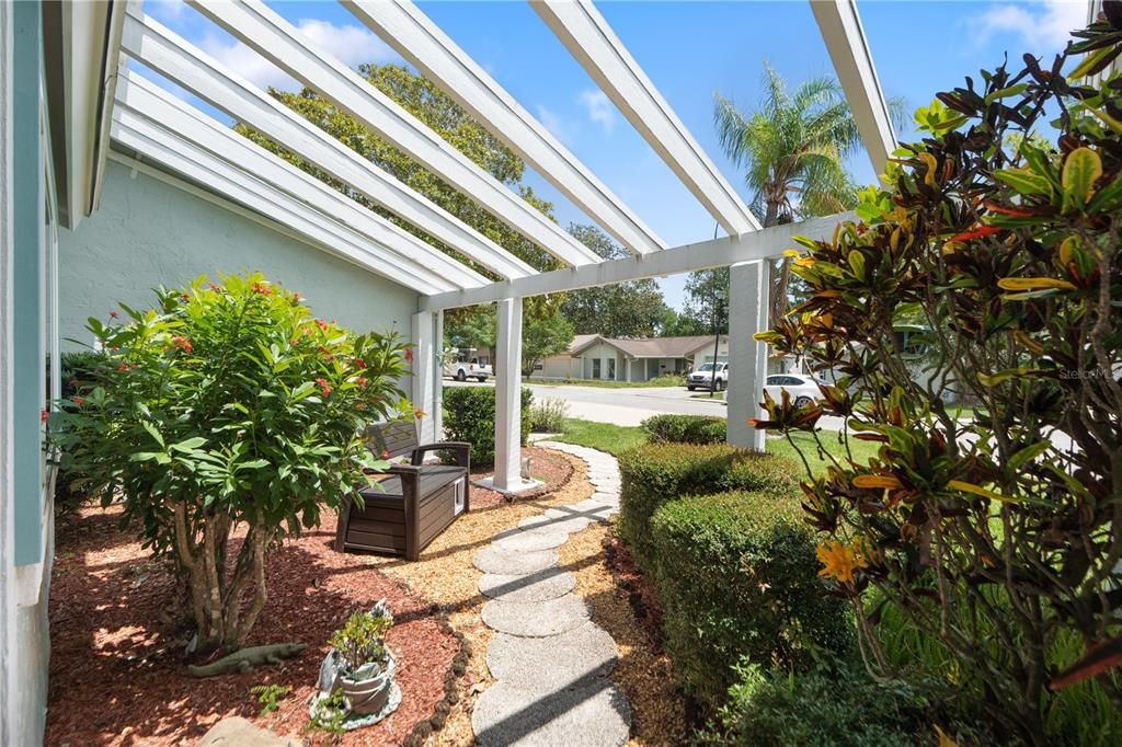 For Sale: $239,000 (2 beds, 2 baths, 1634 Square Feet)