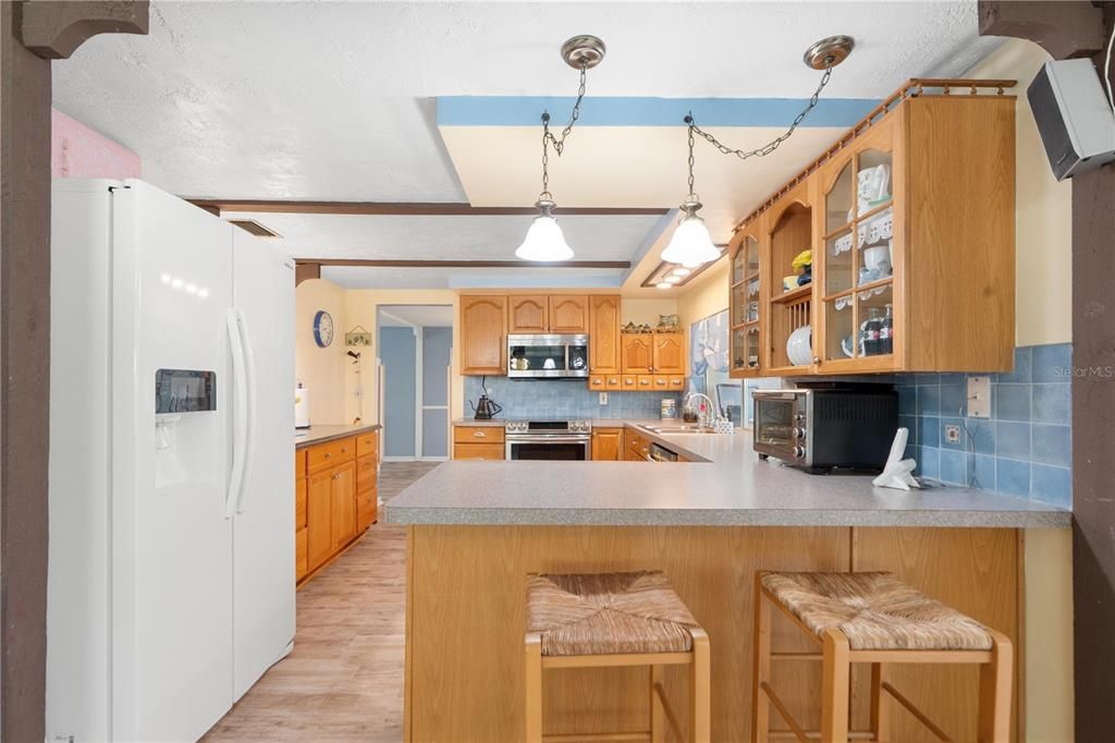 For Sale: $239,000 (2 beds, 2 baths, 1634 Square Feet)
