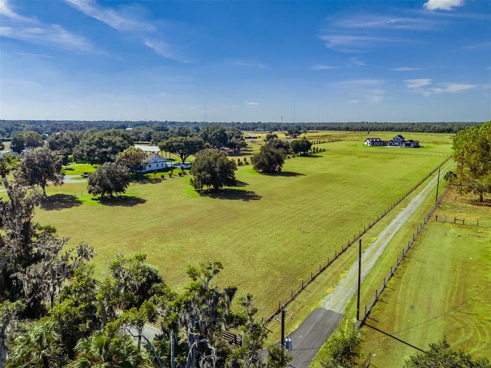 En Venta: $795,000 (5.50 acres)