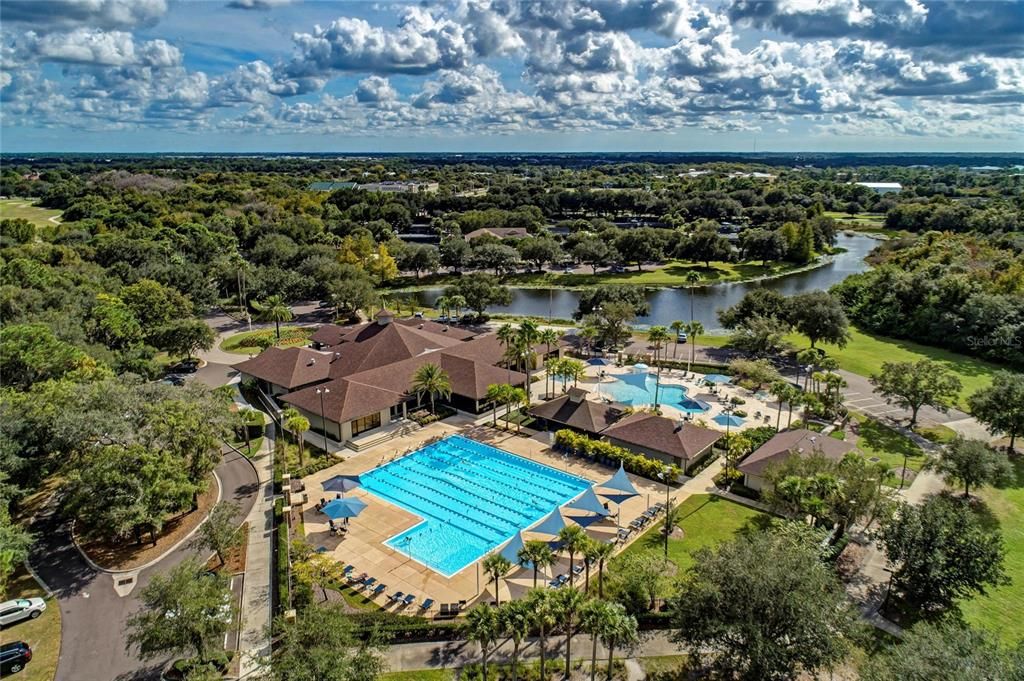 For Sale: $569,900 (2 beds, 2 baths, 2215 Square Feet)