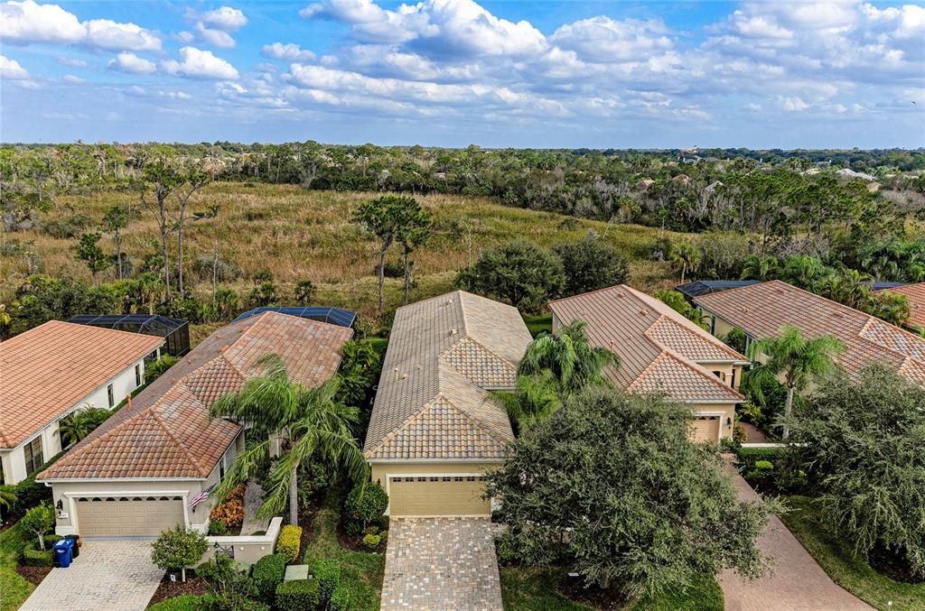 For Sale: $569,900 (2 beds, 2 baths, 2215 Square Feet)