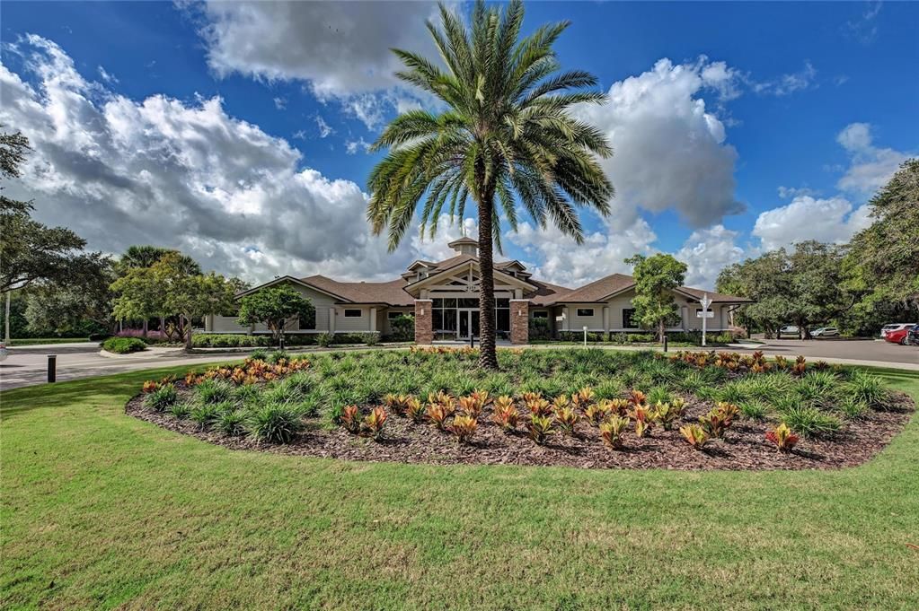 For Sale: $569,900 (2 beds, 2 baths, 2215 Square Feet)