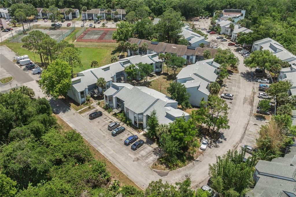 For Sale: $89,999 (2 beds, 2 baths, 976 Square Feet)