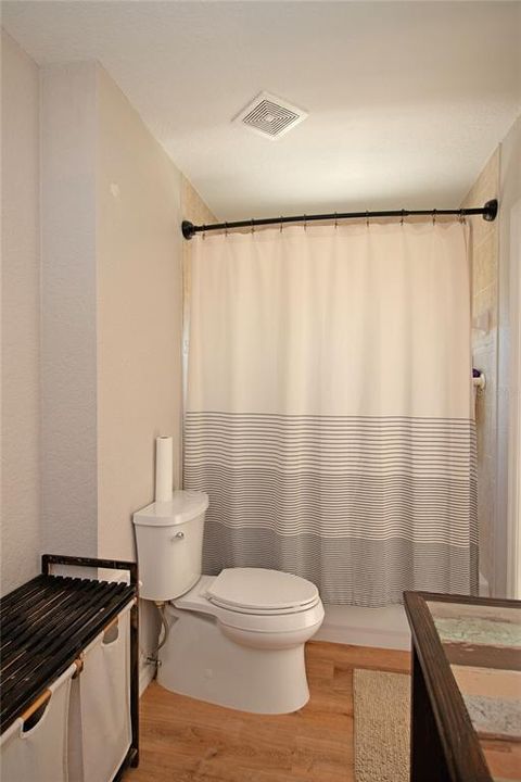 For Sale: $380,000 (3 beds, 2 baths, 2052 Square Feet)