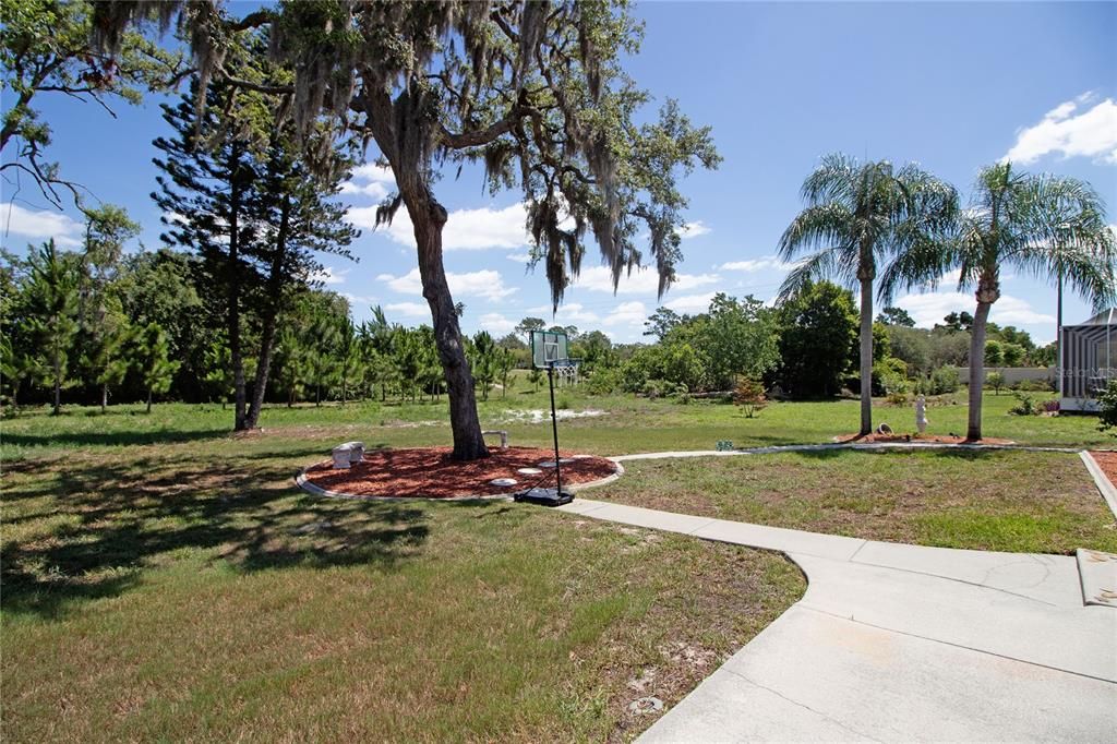 For Sale: $380,000 (3 beds, 2 baths, 2052 Square Feet)