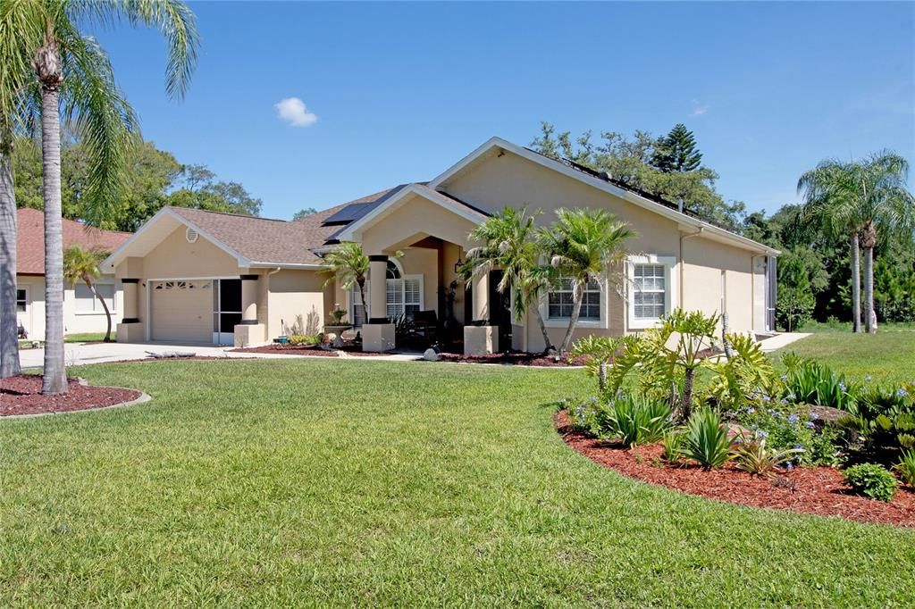 For Sale: $380,000 (3 beds, 2 baths, 2052 Square Feet)
