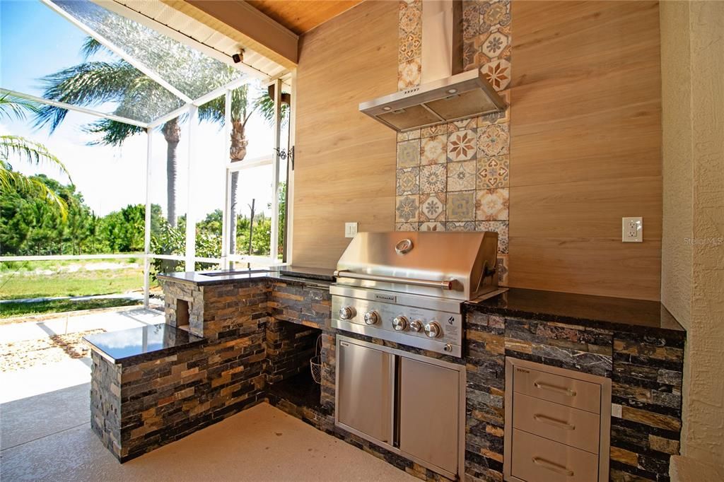 For Sale: $380,000 (3 beds, 2 baths, 2052 Square Feet)