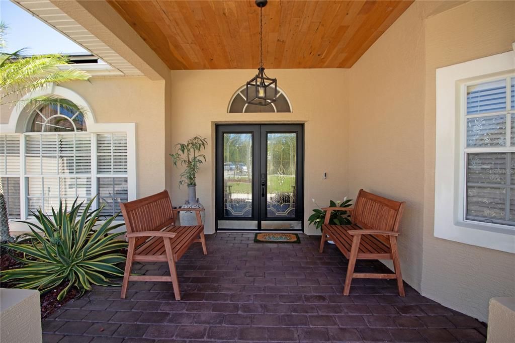 For Sale: $380,000 (3 beds, 2 baths, 2052 Square Feet)