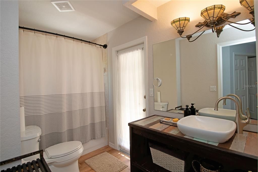 For Sale: $380,000 (3 beds, 2 baths, 2052 Square Feet)