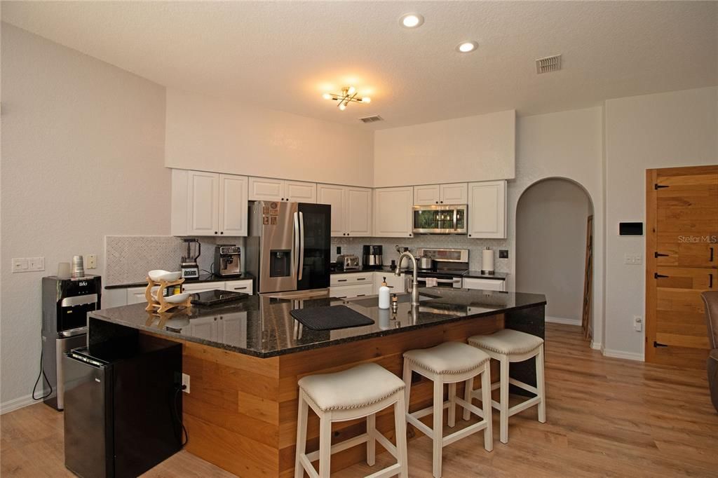 For Sale: $380,000 (3 beds, 2 baths, 2052 Square Feet)