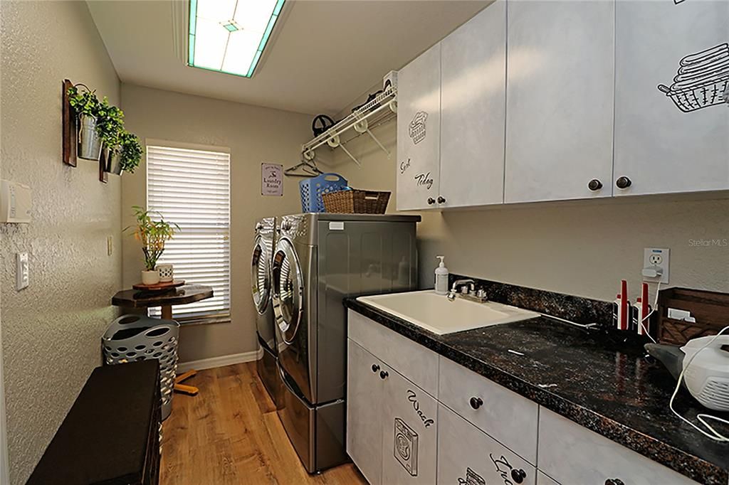 For Sale: $380,000 (3 beds, 2 baths, 2052 Square Feet)