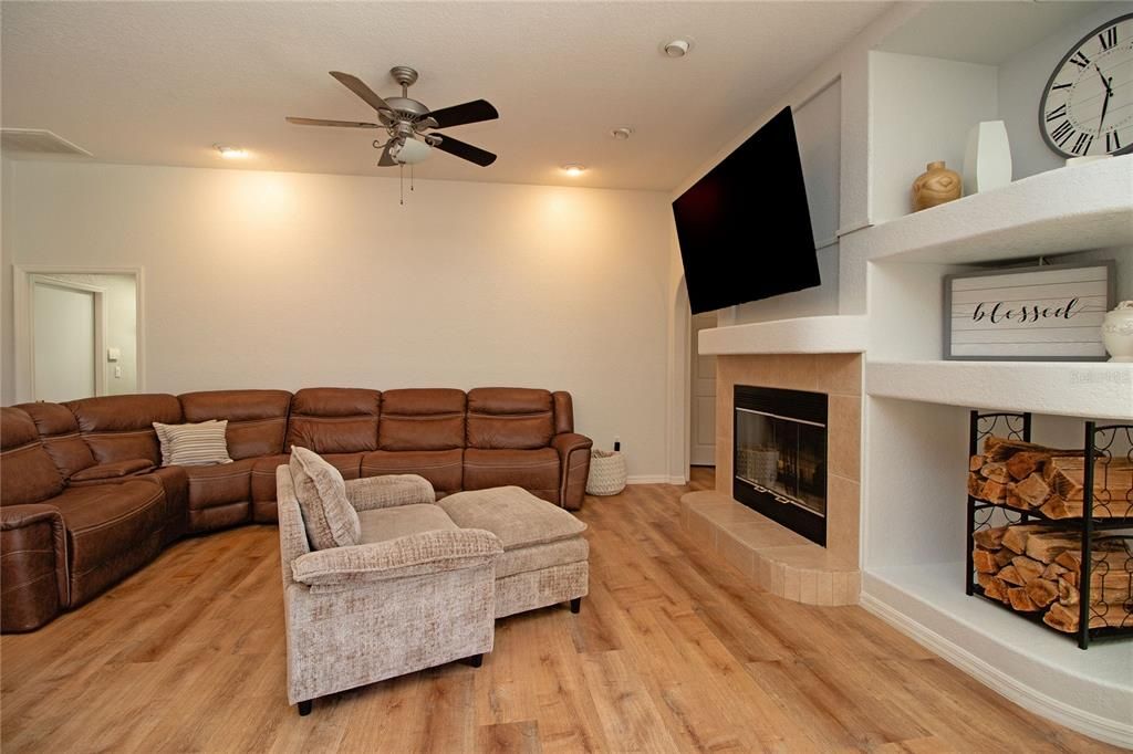 For Sale: $380,000 (3 beds, 2 baths, 2052 Square Feet)