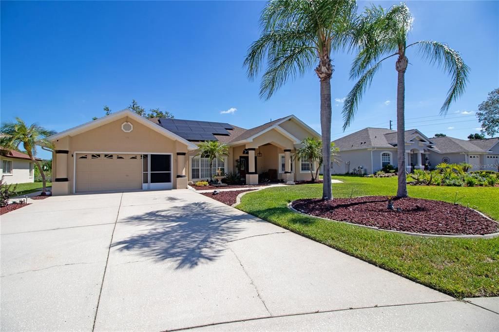 For Sale: $380,000 (3 beds, 2 baths, 2052 Square Feet)