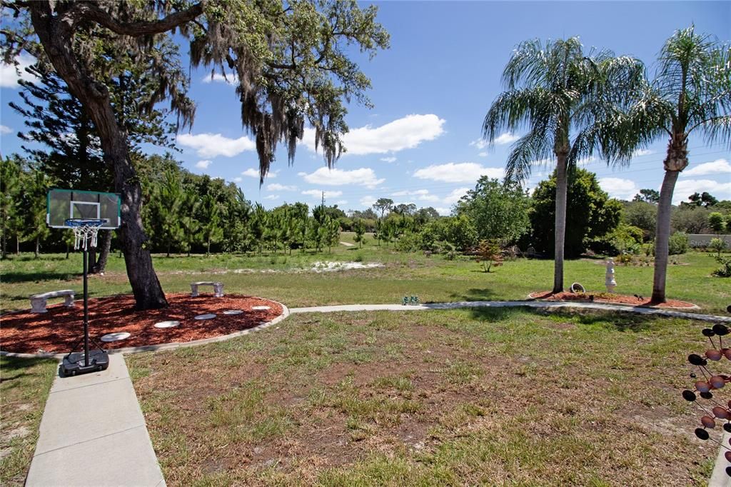 For Sale: $380,000 (3 beds, 2 baths, 2052 Square Feet)