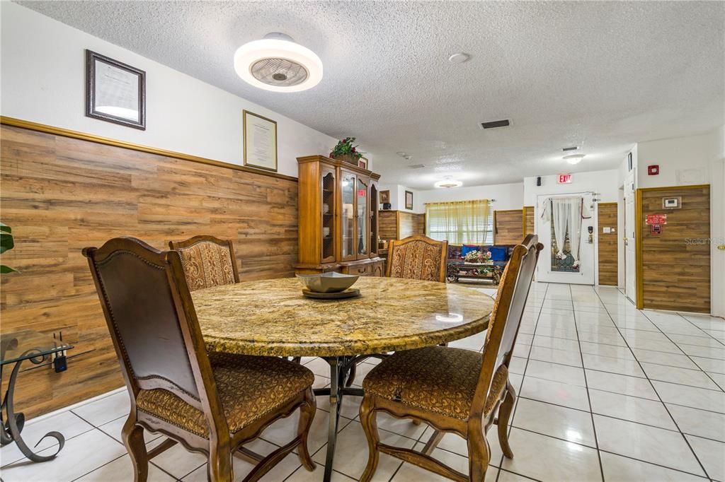 В аренду: $4,500 (6 спален, 5 ванн, 2344 Квадратных фут)
