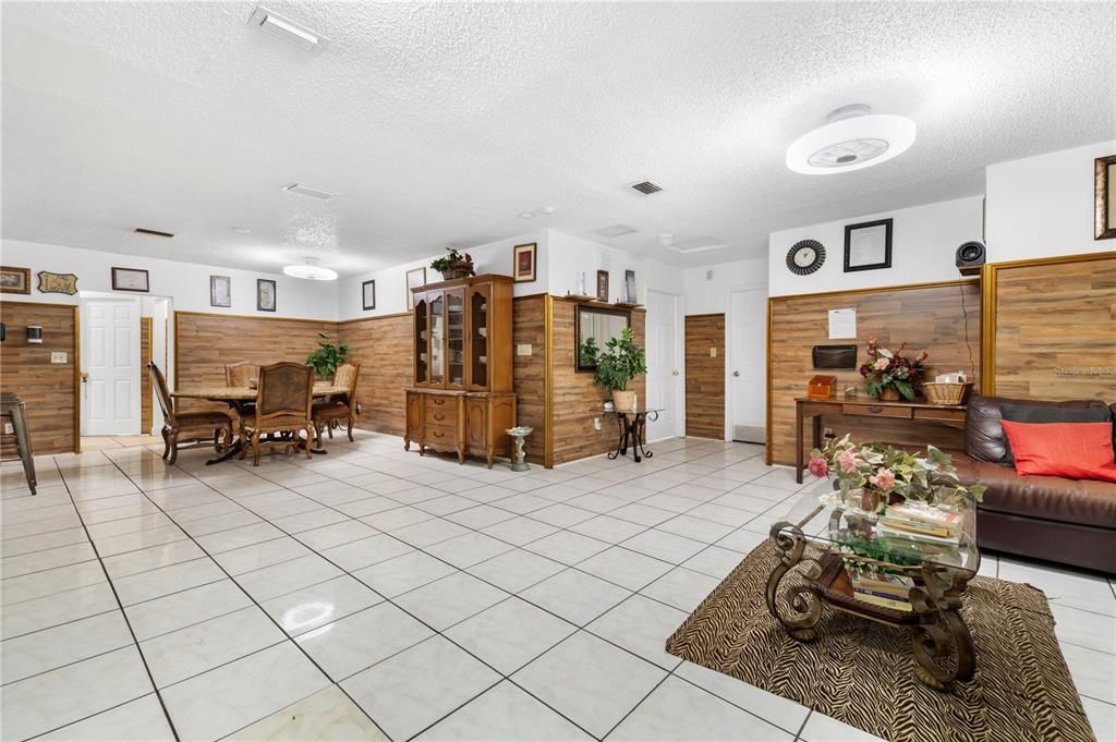 В аренду: $4,500 (6 спален, 5 ванн, 2344 Квадратных фут)