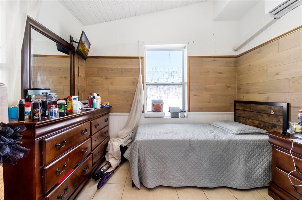 В аренду: $4,500 (6 спален, 5 ванн, 2344 Квадратных фут)
