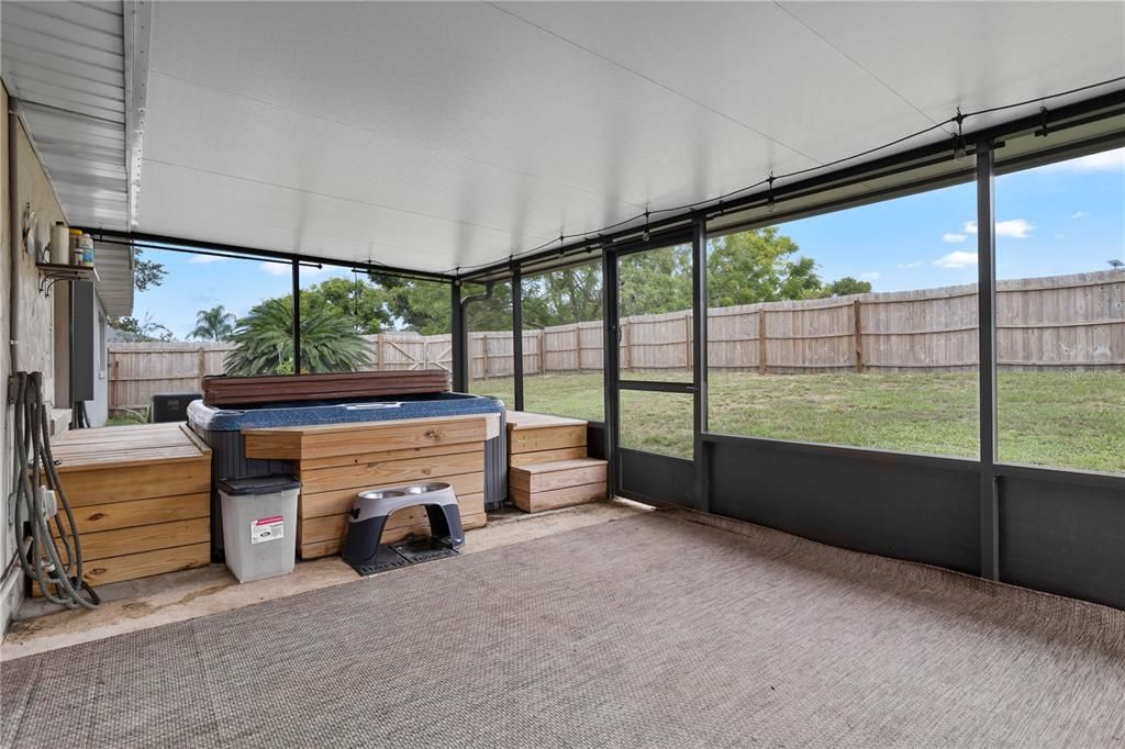En Venta: $324,900 (3 camas, 2 baños, 1689 Pies cuadrados)