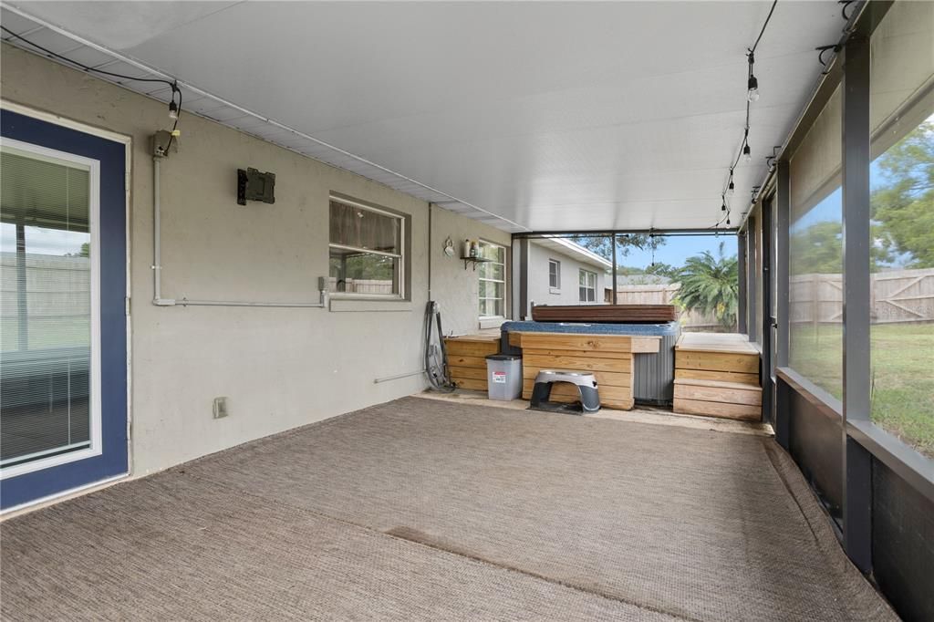 En Venta: $324,900 (3 camas, 2 baños, 1689 Pies cuadrados)