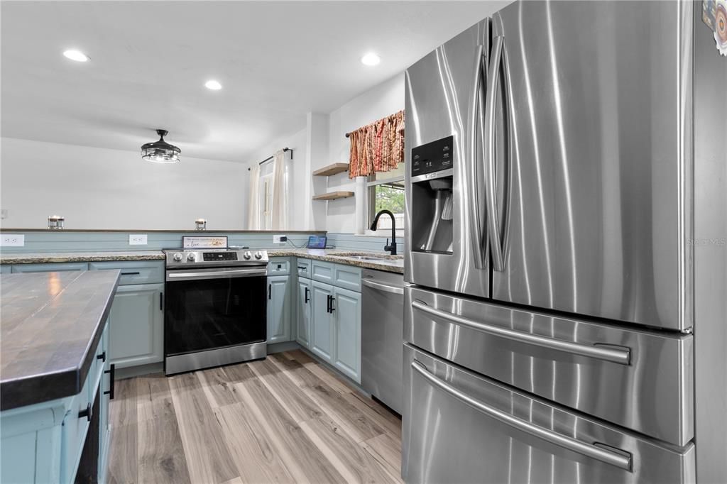 En Venta: $324,900 (3 camas, 2 baños, 1689 Pies cuadrados)