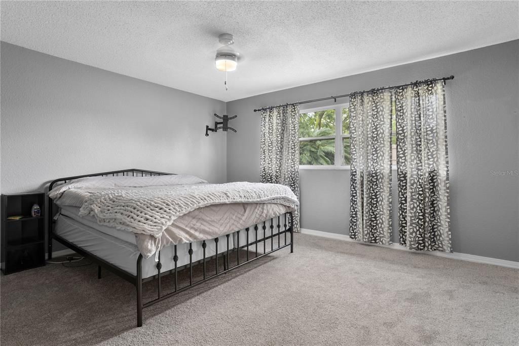 En Venta: $324,900 (3 camas, 2 baños, 1689 Pies cuadrados)