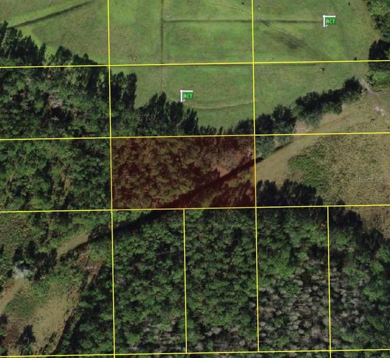 На продажу: $26,000 (1.25 acres)