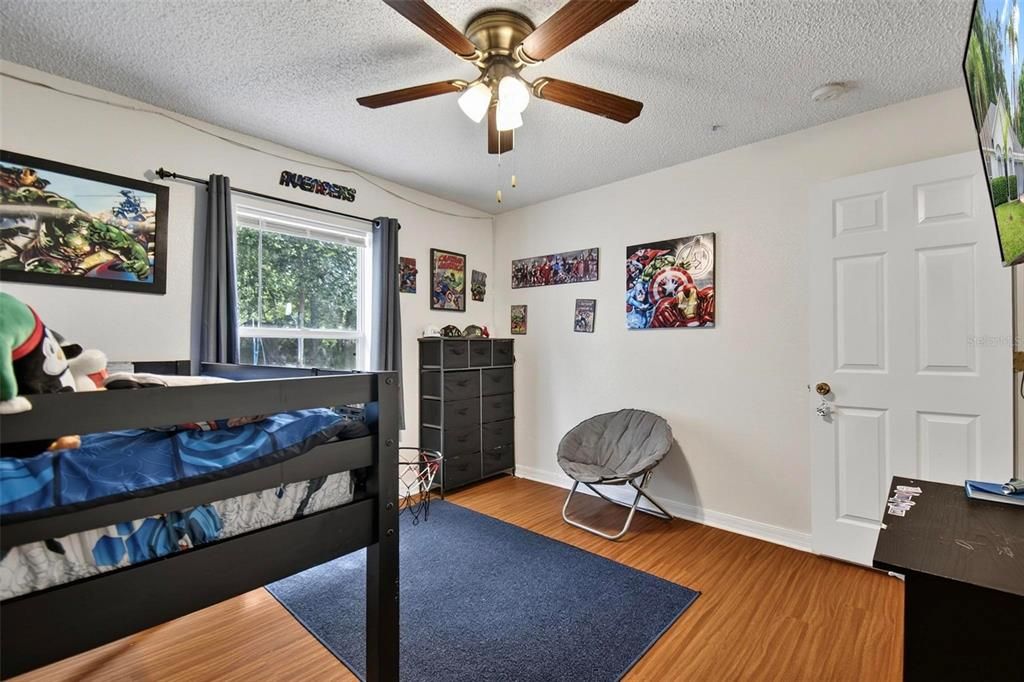 En Venta: $295,000 (3 camas, 2 baños, 1625 Pies cuadrados)