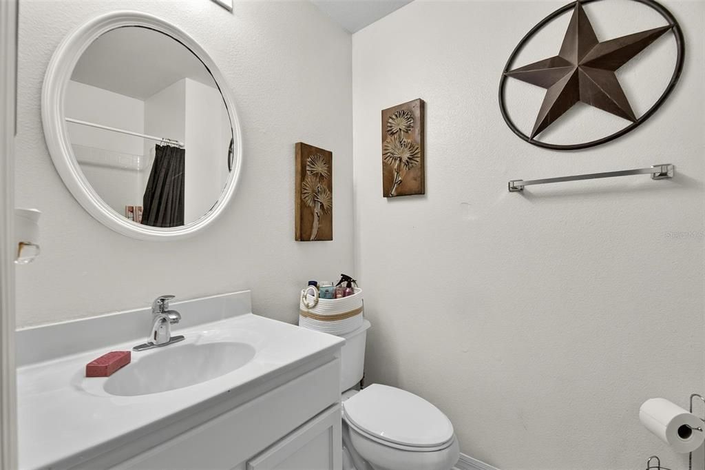 En Venta: $295,000 (3 camas, 2 baños, 1625 Pies cuadrados)
