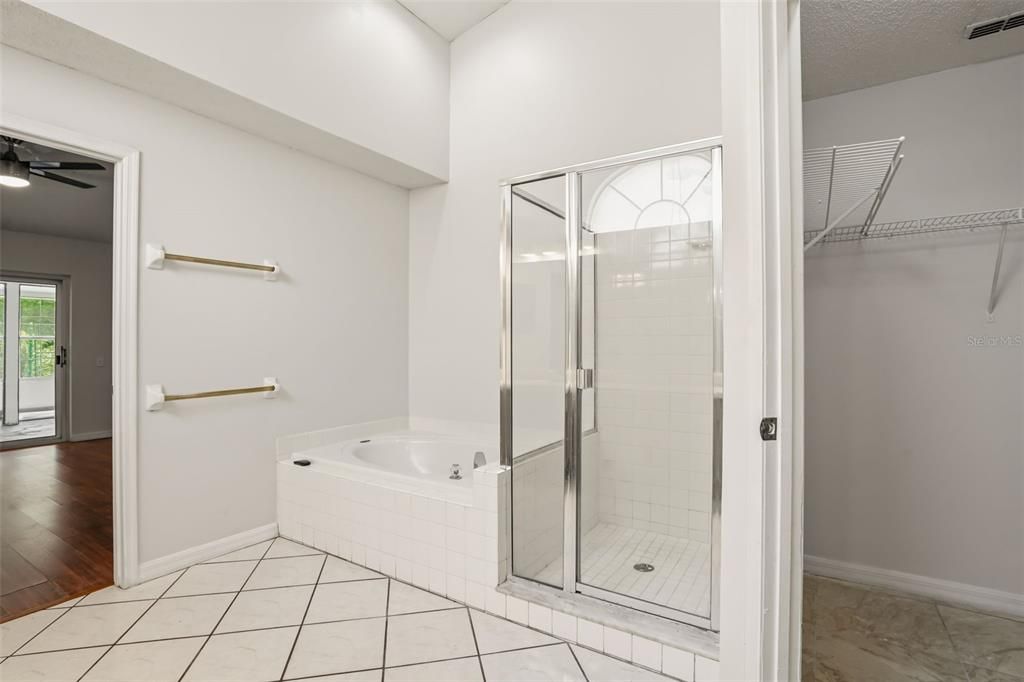 В аренду: $2,300 (3 спален, 2 ванн, 1646 Квадратных фут)