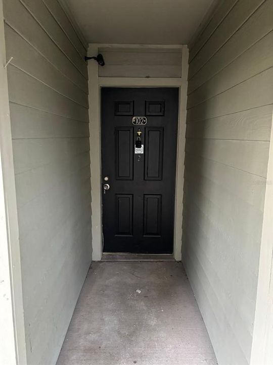 For Rent: $1,250 (1 beds, 1 baths, 686 Square Feet)