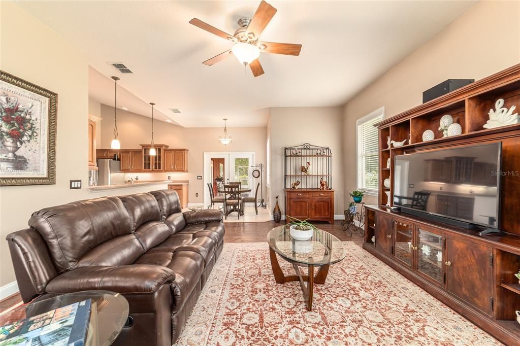 For Sale: $743,000 (3 beds, 2 baths, 2891 Square Feet)