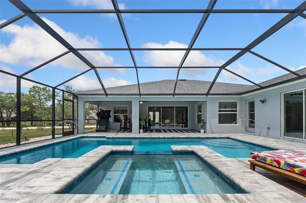 En Venta: $710,000 (4 camas, 3 baños, 2358 Pies cuadrados)