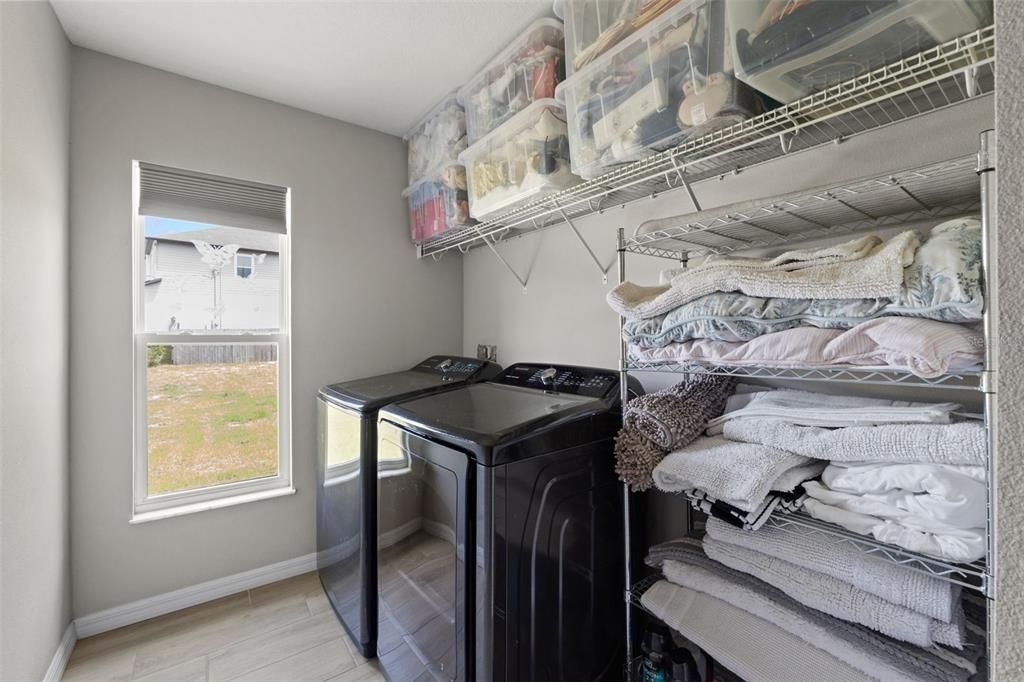 En Venta: $710,000 (4 camas, 3 baños, 2358 Pies cuadrados)