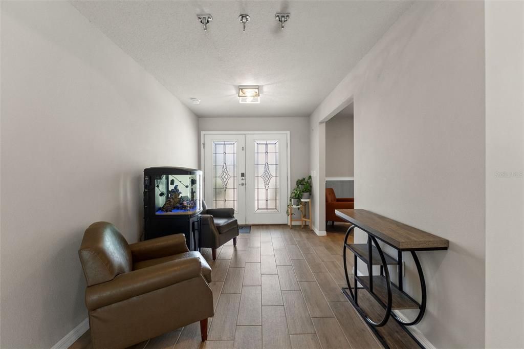 En Venta: $710,000 (4 camas, 3 baños, 2358 Pies cuadrados)