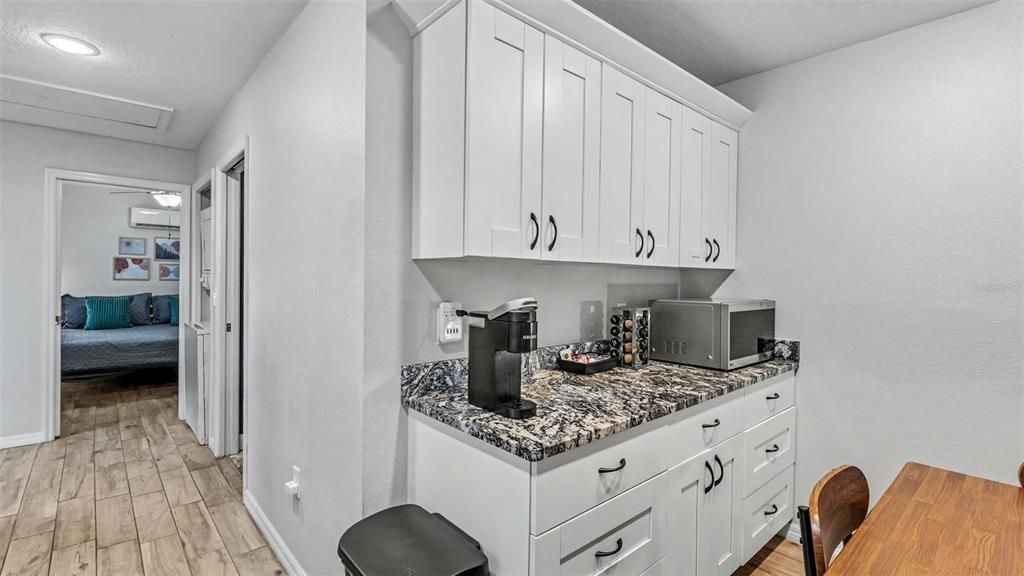 En Venta: $450,000 (4 camas, 3 baños, 2481 Pies cuadrados)