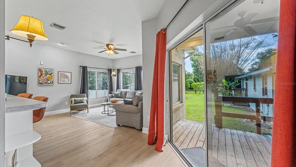 En Venta: $450,000 (4 camas, 3 baños, 2481 Pies cuadrados)