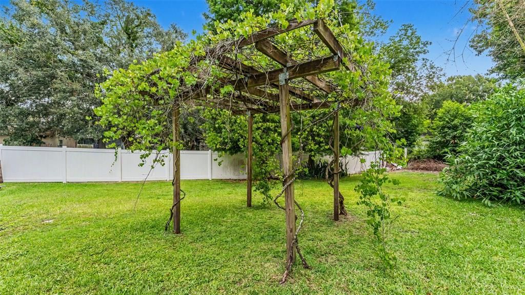 En Venta: $450,000 (4 camas, 3 baños, 2481 Pies cuadrados)