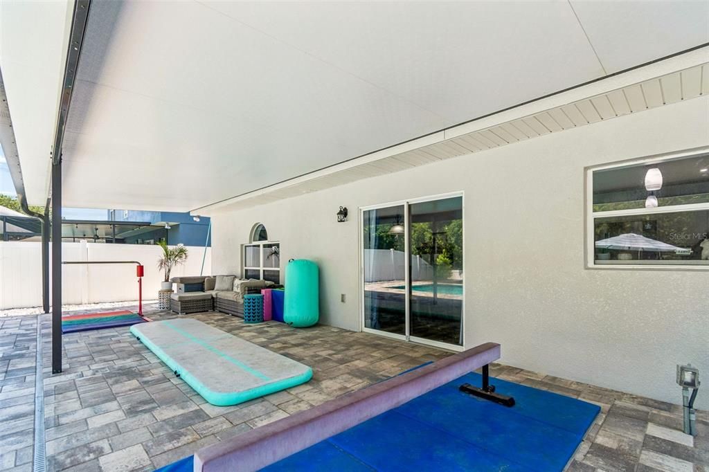 For Sale: $545,000 (4 beds, 2 baths, 2796 Square Feet)