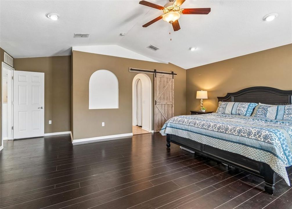 For Sale: $545,000 (4 beds, 2 baths, 2796 Square Feet)