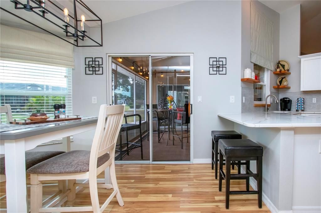 En Venta: $355,000 (2 camas, 2 baños, 1528 Pies cuadrados)