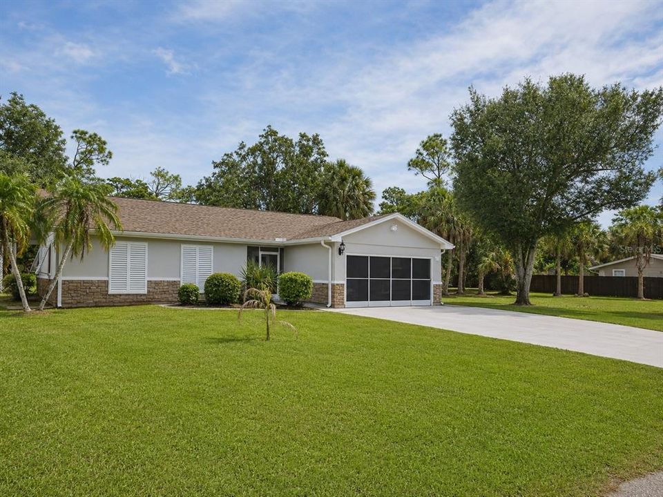 For Sale: $279,000 (3 beds, 2 baths, 1539 Square Feet)