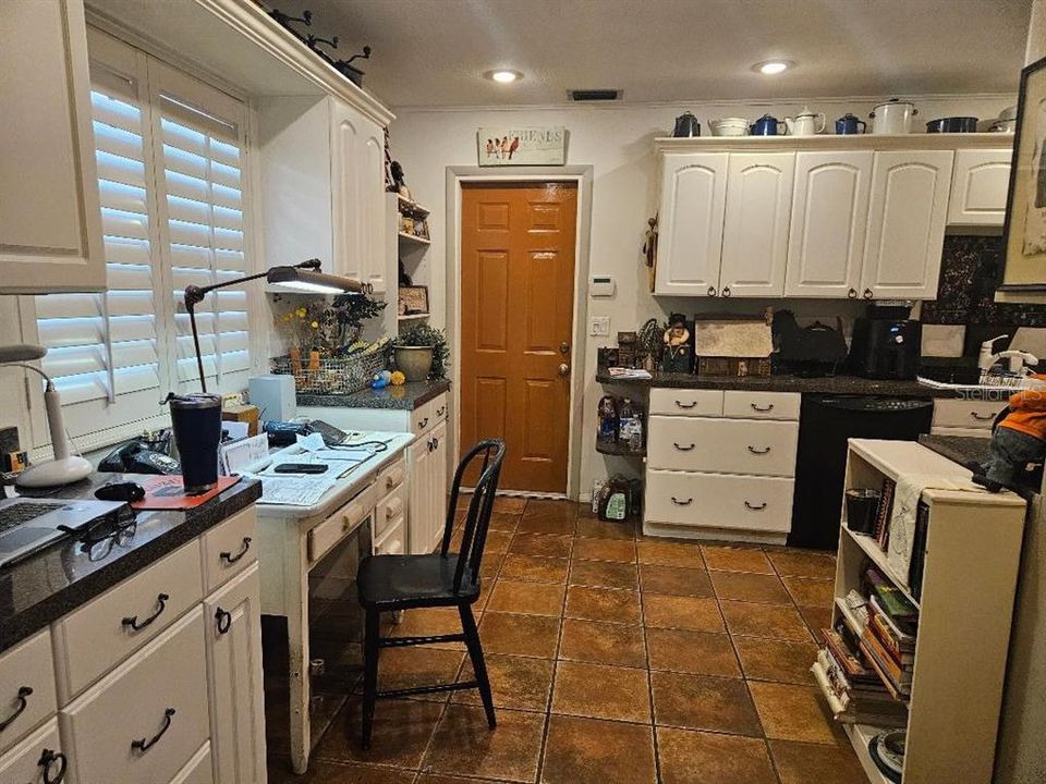 For Sale: $279,000 (3 beds, 2 baths, 1539 Square Feet)